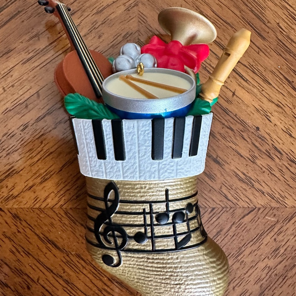 2024 HALLMARK KEEPSAKE ORNAMENT STOCKING STUFFERS 4TH IN SERIES